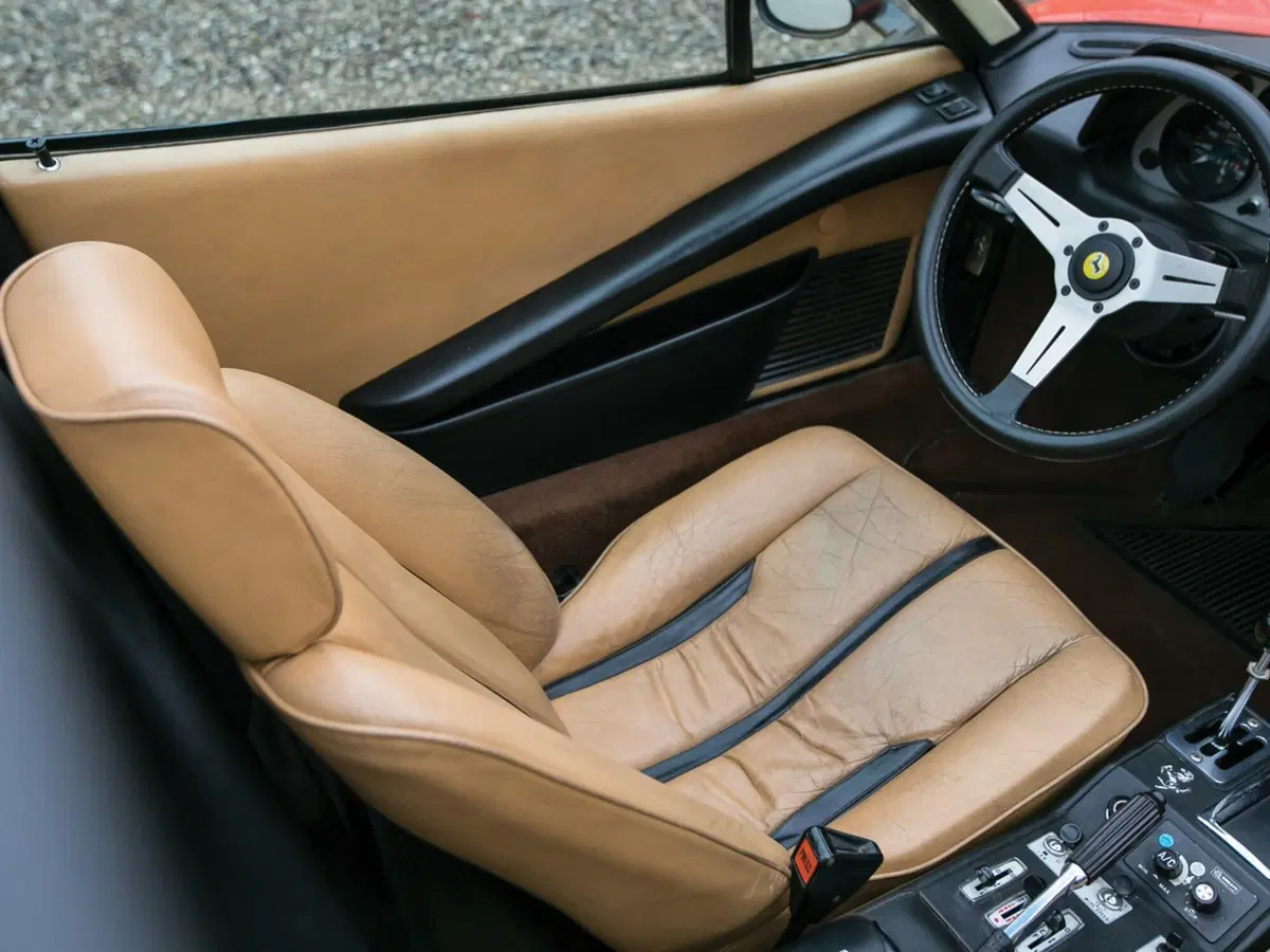 All'asta la Ferrari 308 GTS ex Gilles Villeneuve (9)