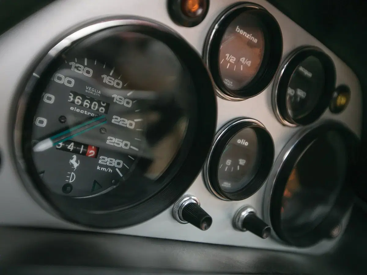 All'asta la Ferrari 308 GTS ex Gilles Villeneuve (16)
