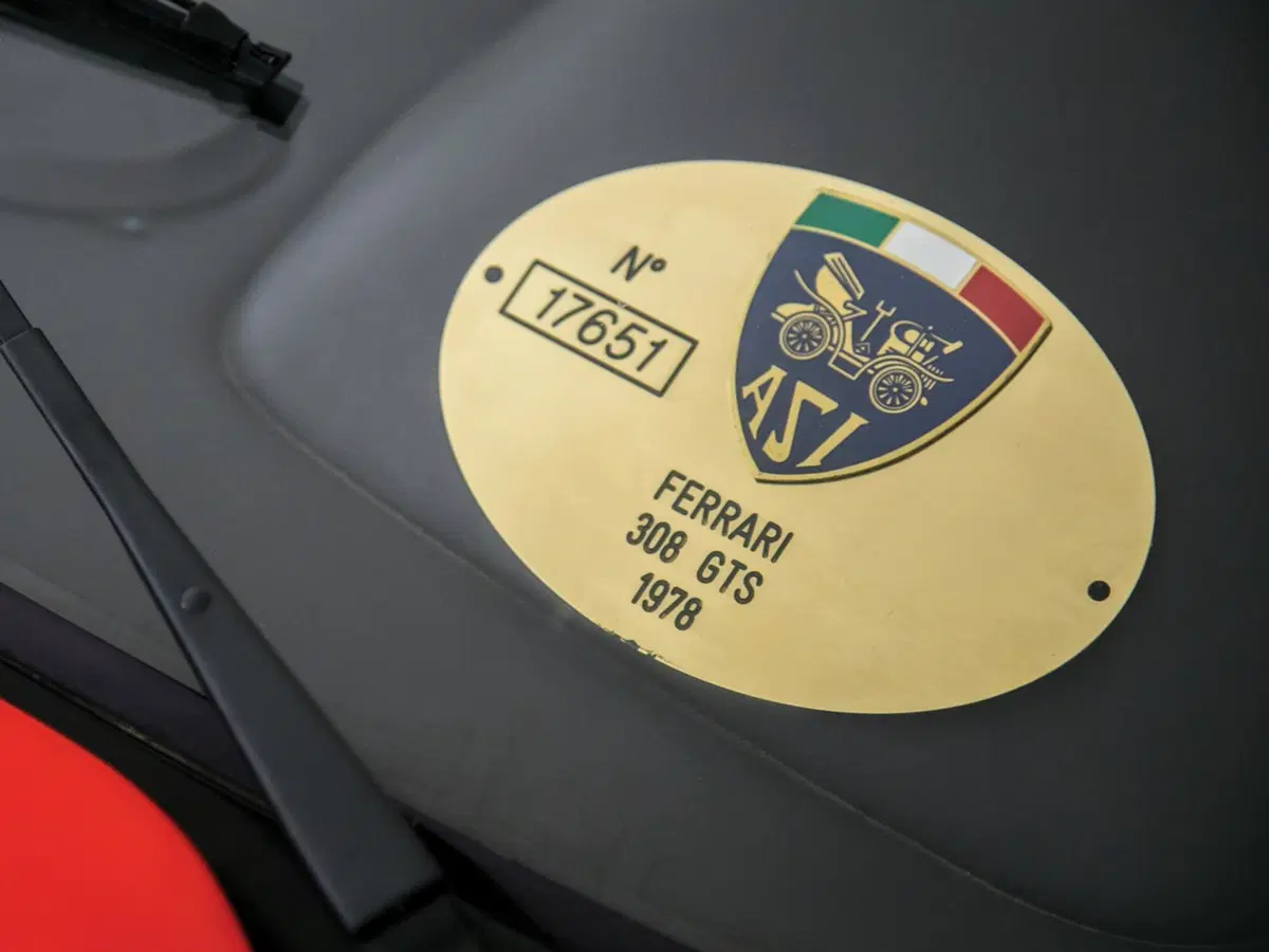 All'asta la Ferrari 308 GTS ex Gilles Villeneuve (17)