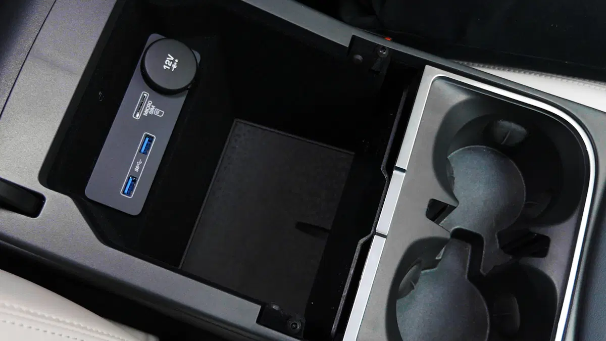 Jaguar E-Pace, Come va in... Famiglia [Video] (9)