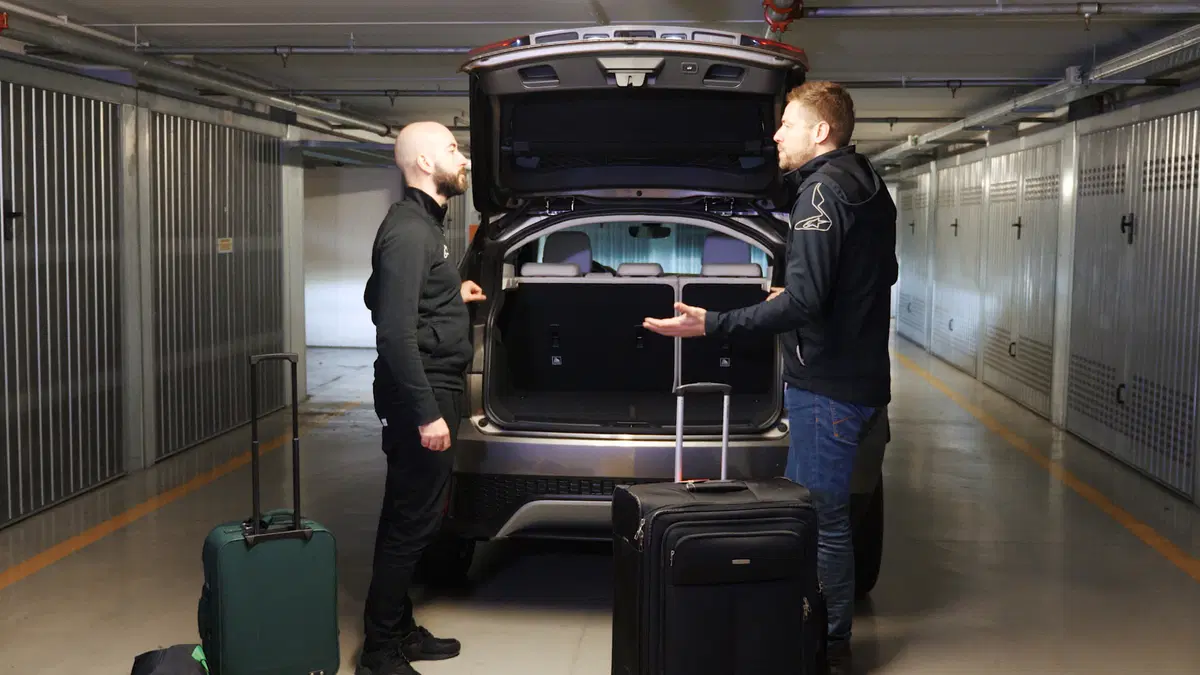 Jaguar E-Pace, Come va in... Famiglia [Video] (14)