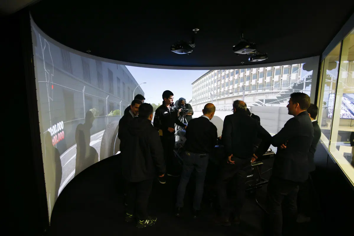 Formula E: il circuito E-Prix di Roma al simulatore del DS Virgin Racing Team [Video]   (14)