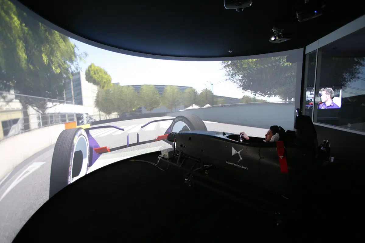 Formula E: il circuito E-Prix di Roma al simulatore del DS Virgin Racing Team [Video]   (20)