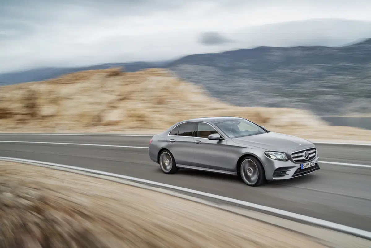Nuova Mercedes Classe E: Classe C “king size” e hi-tech (23)