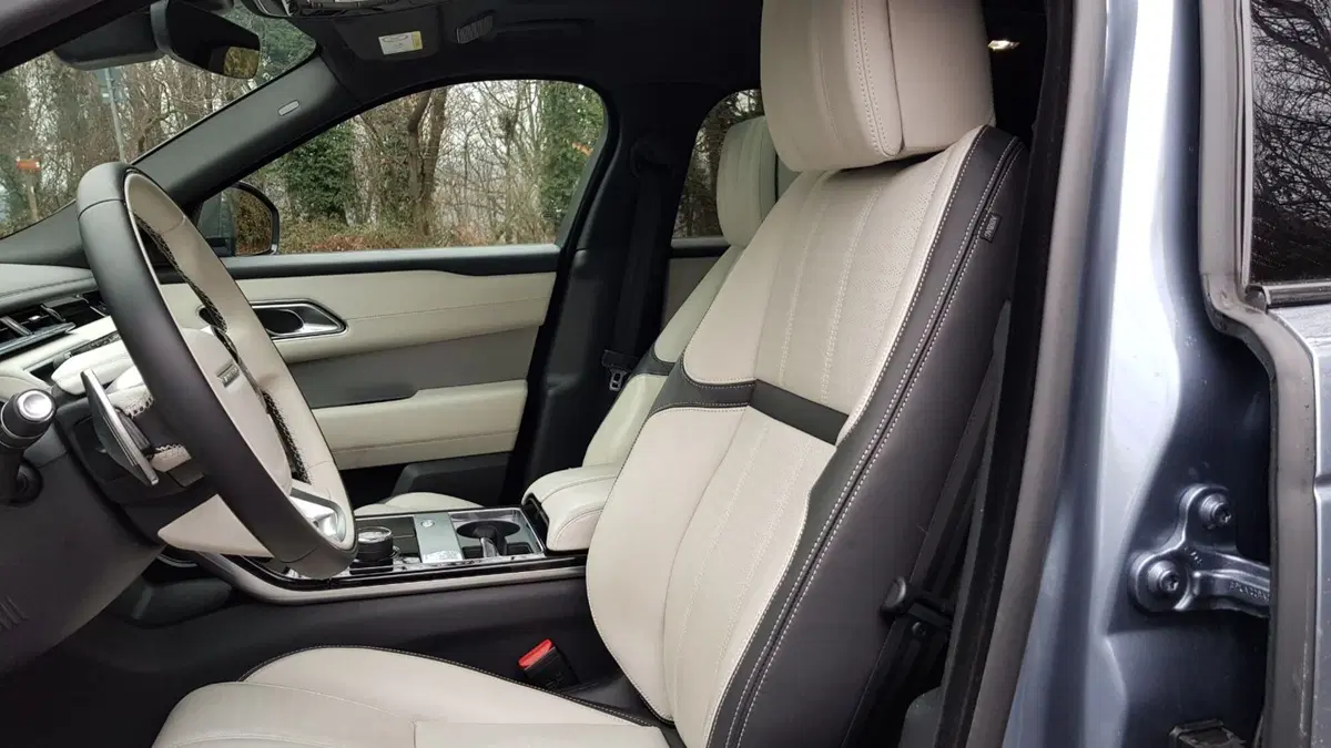 Range Rover Velar | Seduti nel burro di un SUV "superiore" (11)