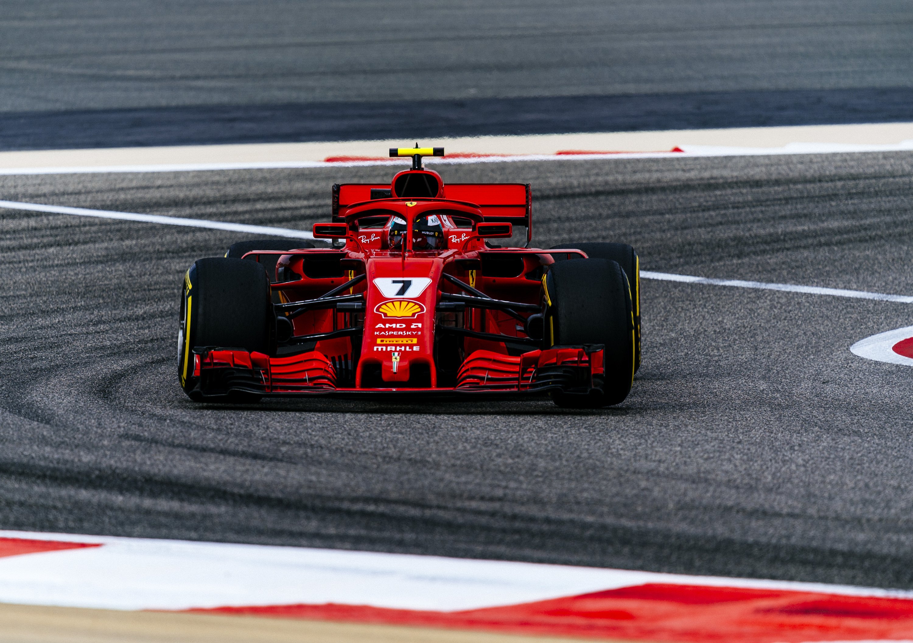 F1, GP Bahrain 2018, FP2: Raikkonen al top