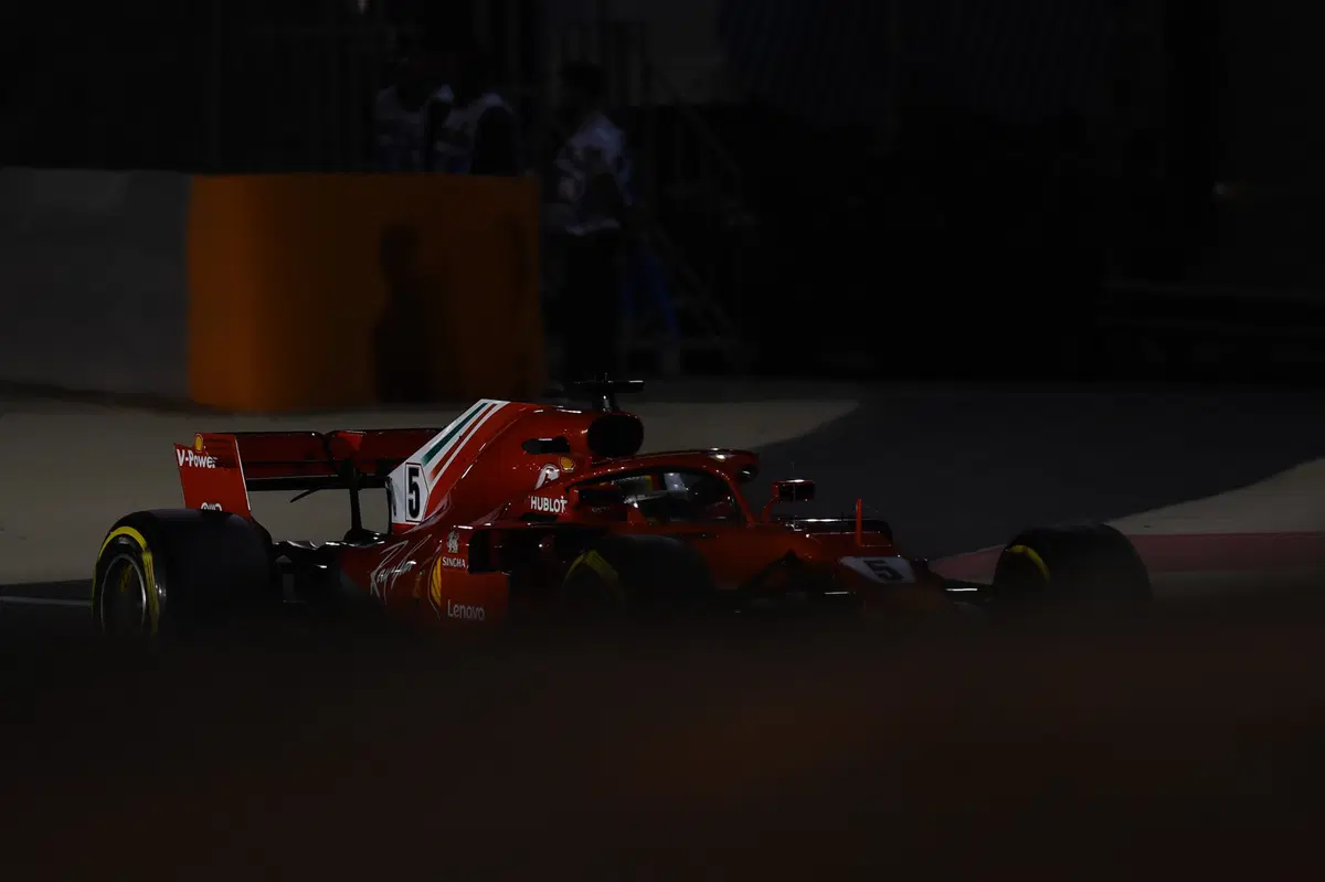 F1, GP Bahrain 2018, FP3: Raikkonen al top (11)