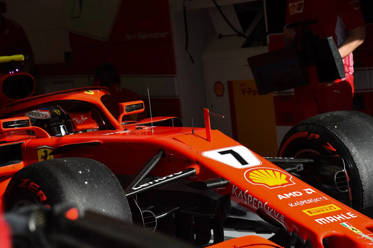 F1, GP Bahrain 2018: pole per Vettel. Secondo Raikkonen (8)