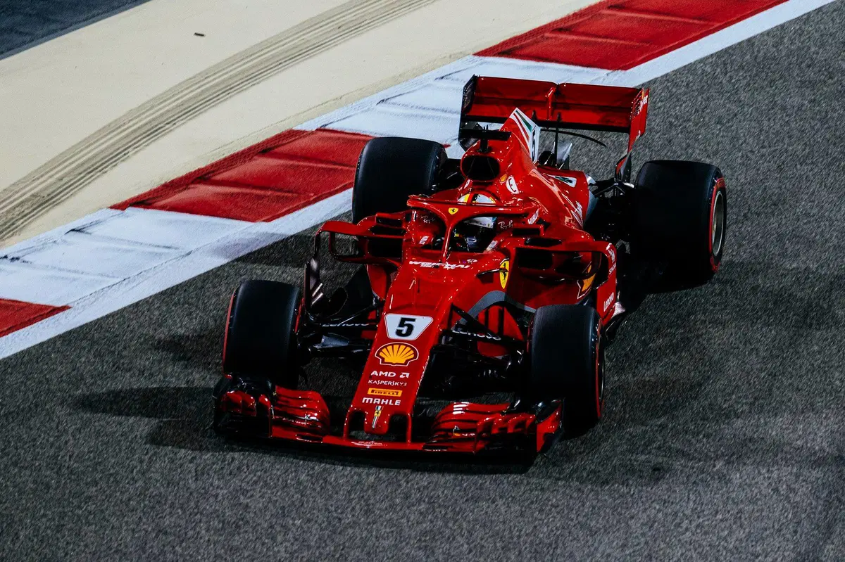F1, GP Bahrain 2018, Vettel: «È un piacere guidare la mia macchina» (2)