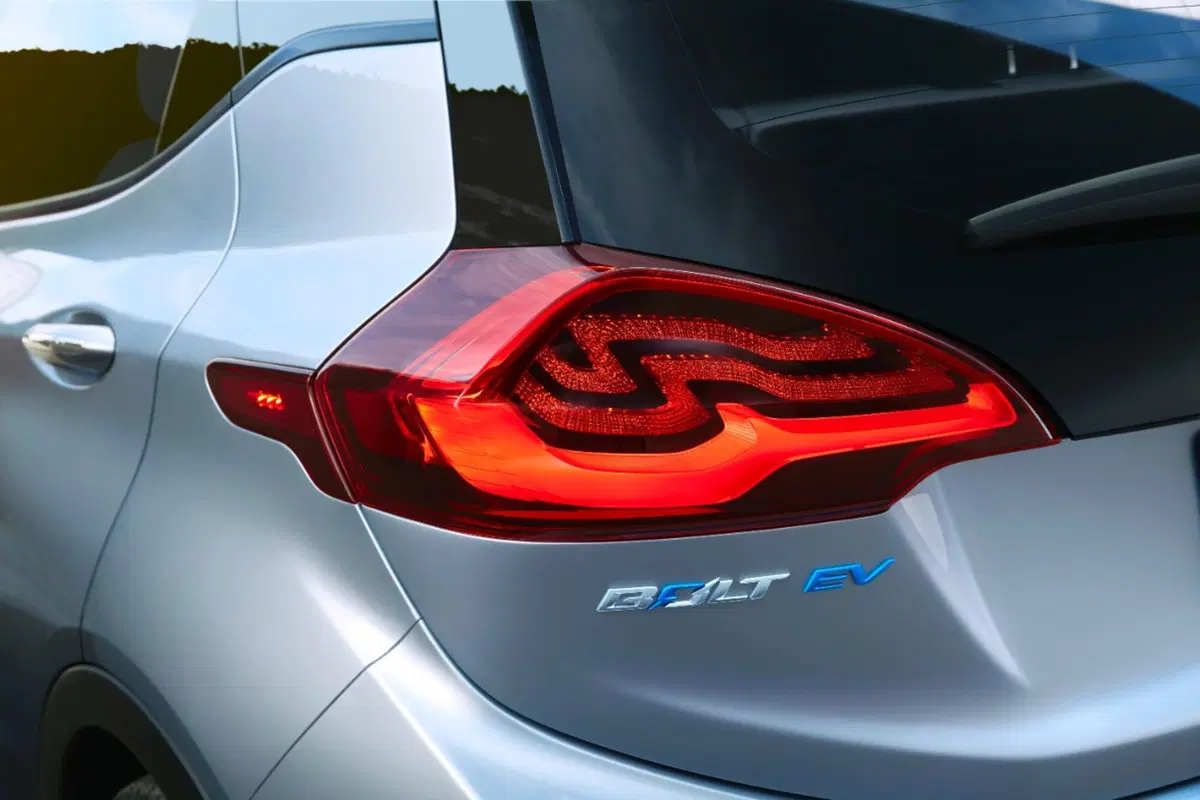 Chevrolet Bolt EV, la compatta elettrica è realtà (4)