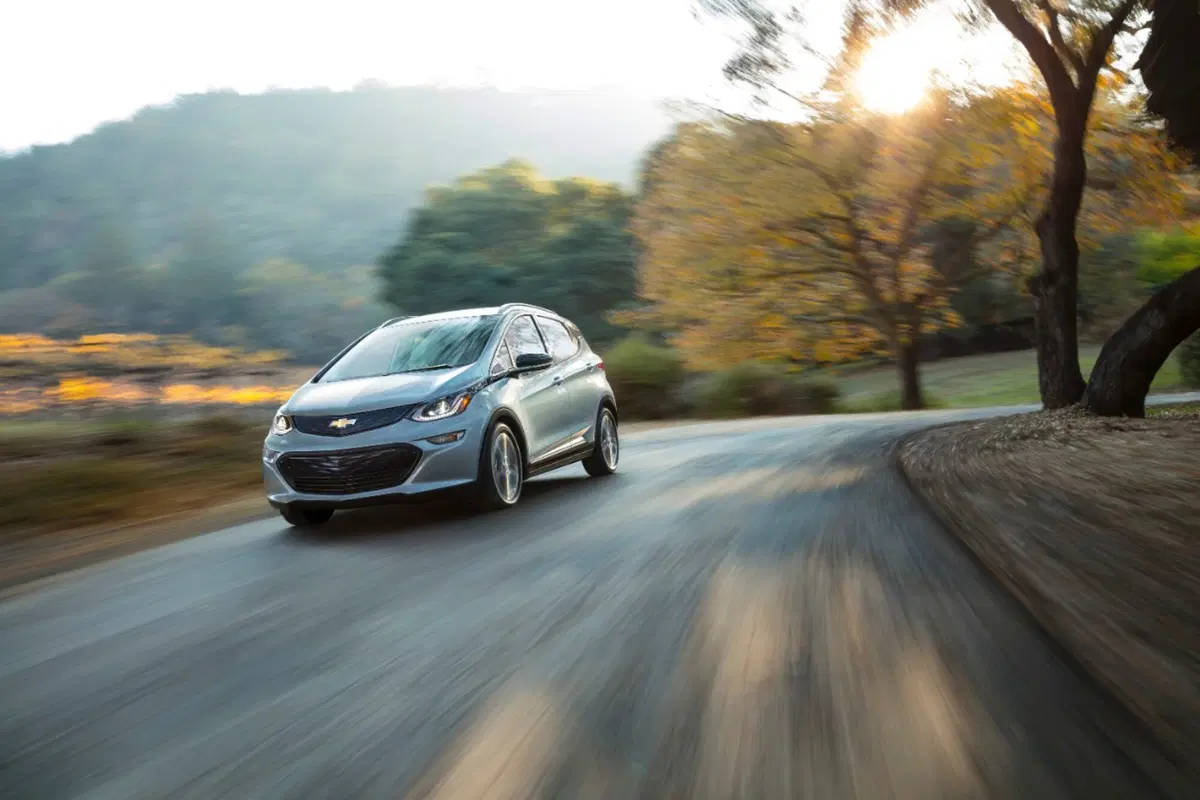 Chevrolet Bolt EV, la compatta elettrica è realtà (5)