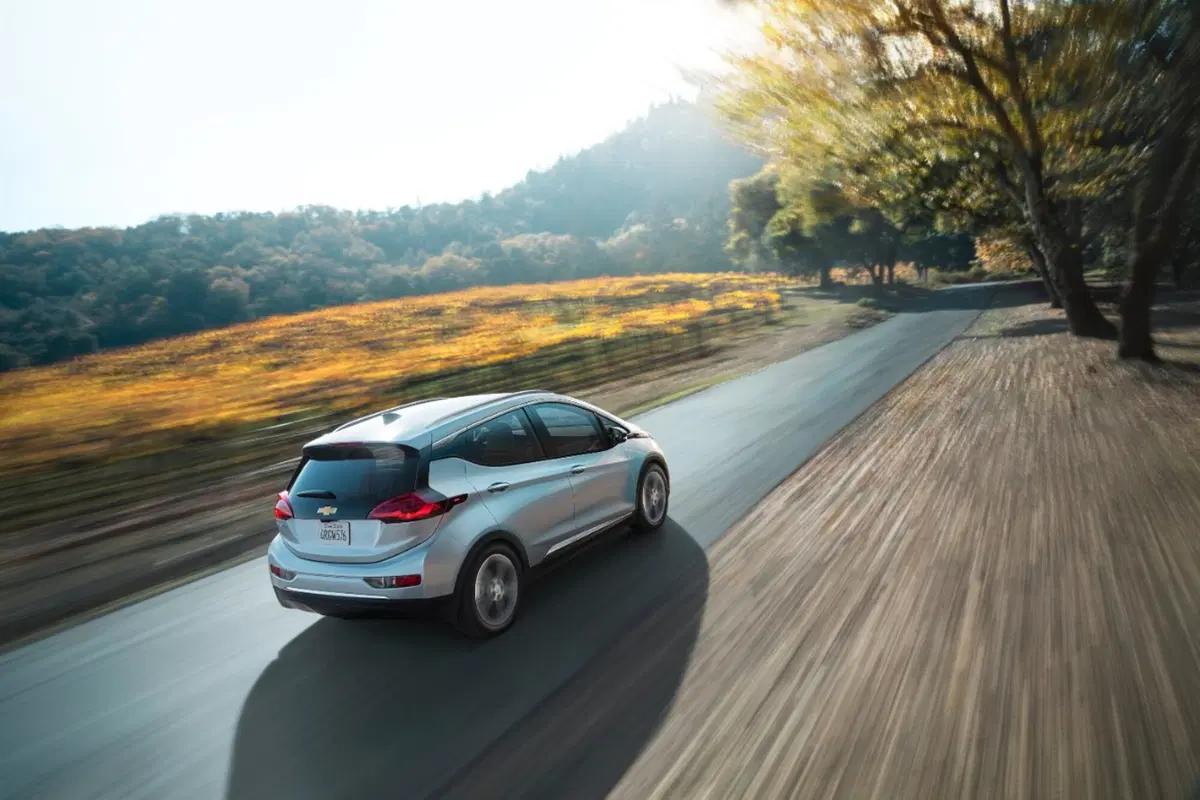 Chevrolet Bolt EV, la compatta elettrica è realtà (6)
