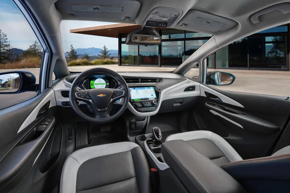 Chevrolet Bolt EV, la compatta elettrica è realtà (13)