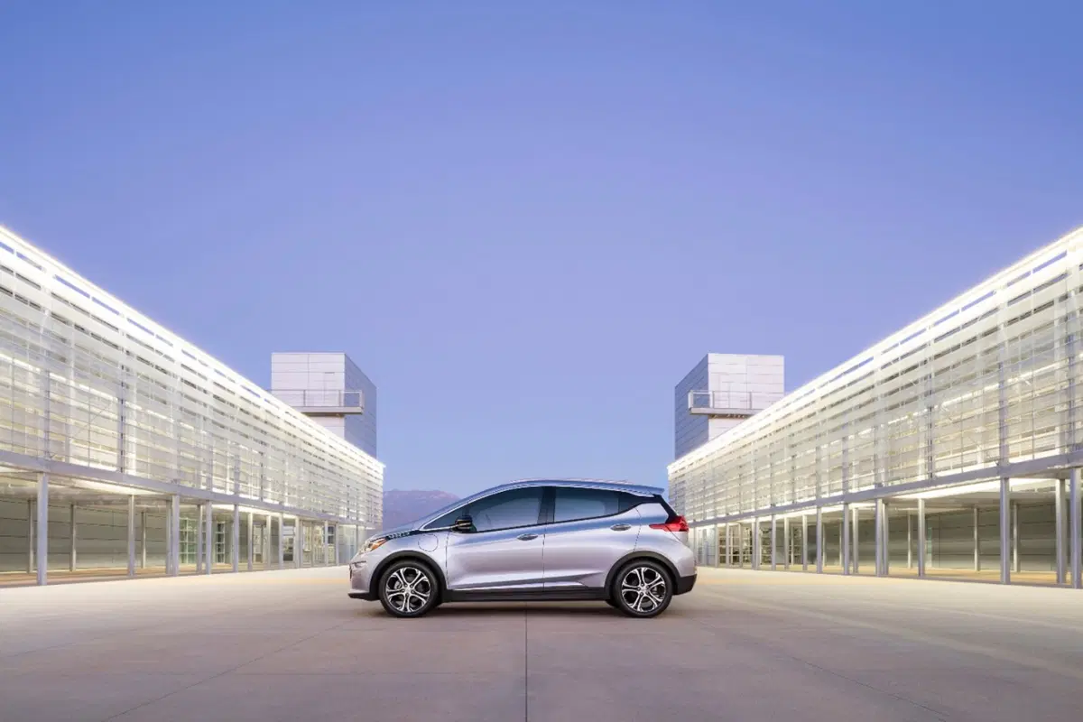 Chevrolet Bolt EV, la compatta elettrica è realtà (15)