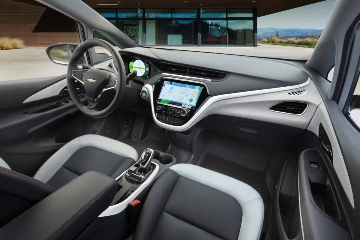 Chevrolet Bolt EV, la compatta elettrica è realtà (16)