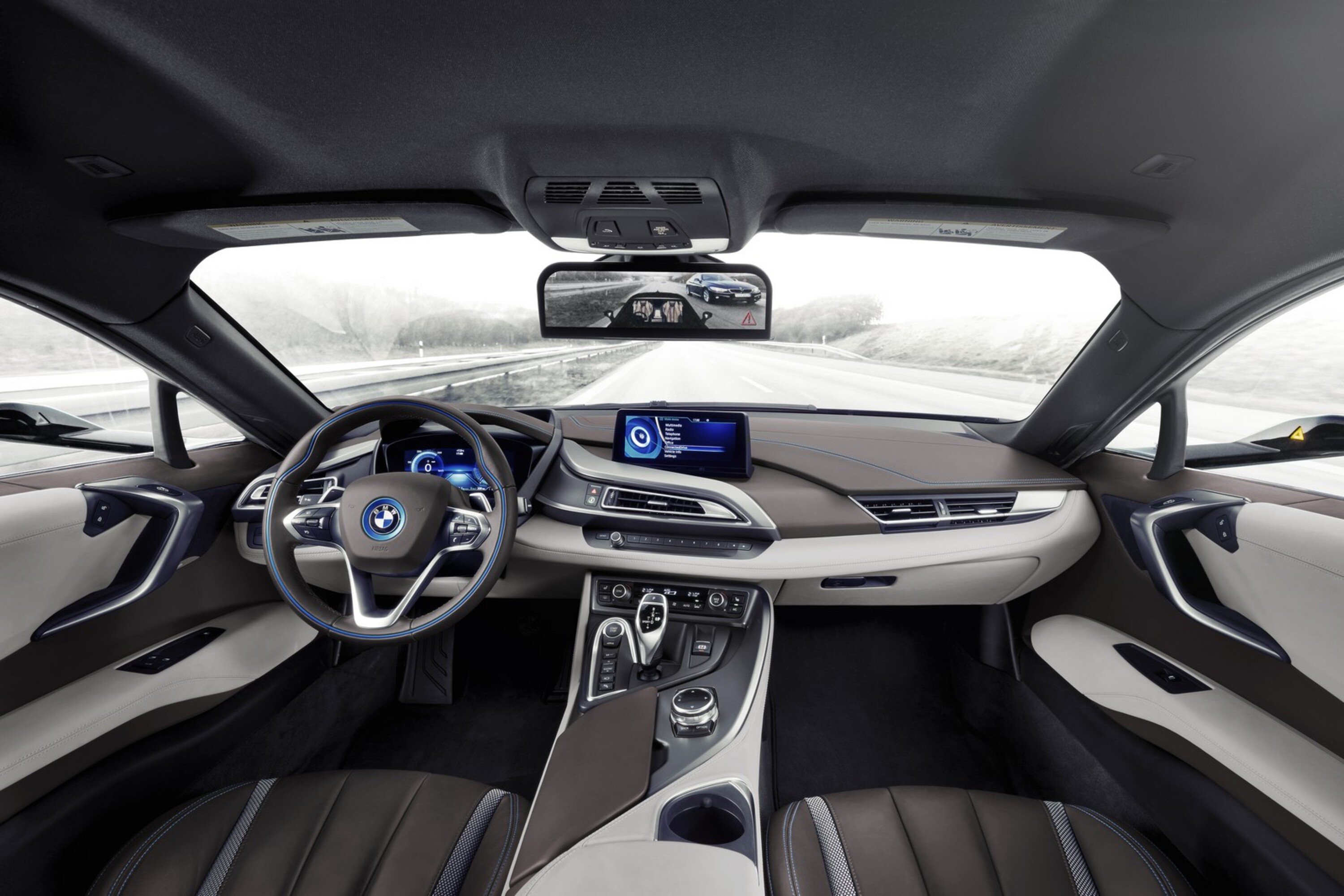 BMW i8 Mirrorless concept: retrovisori, addio!