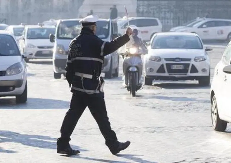 Le auto hanno fatto passi da gigante nella riduzione degli inquinanti