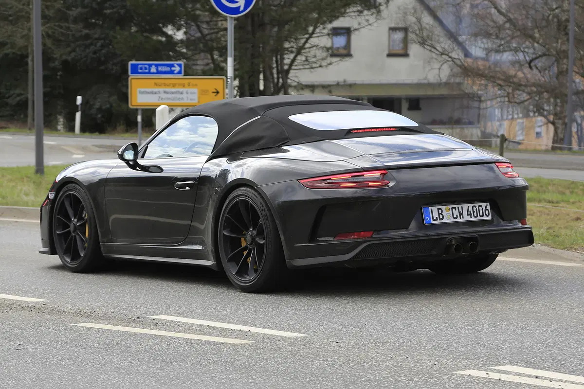 Porsche Speedster, la GT3 a cielo aperto? (8)