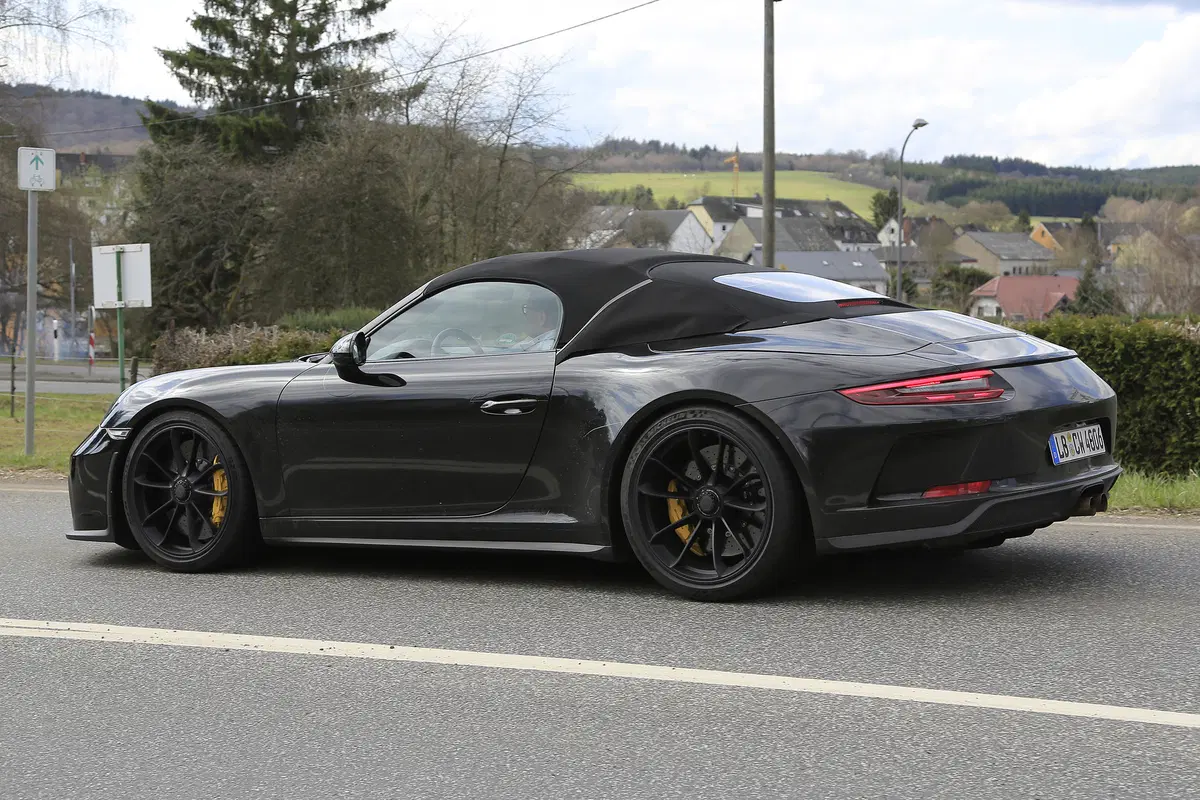 Porsche Speedster, la GT3 a cielo aperto? (9)