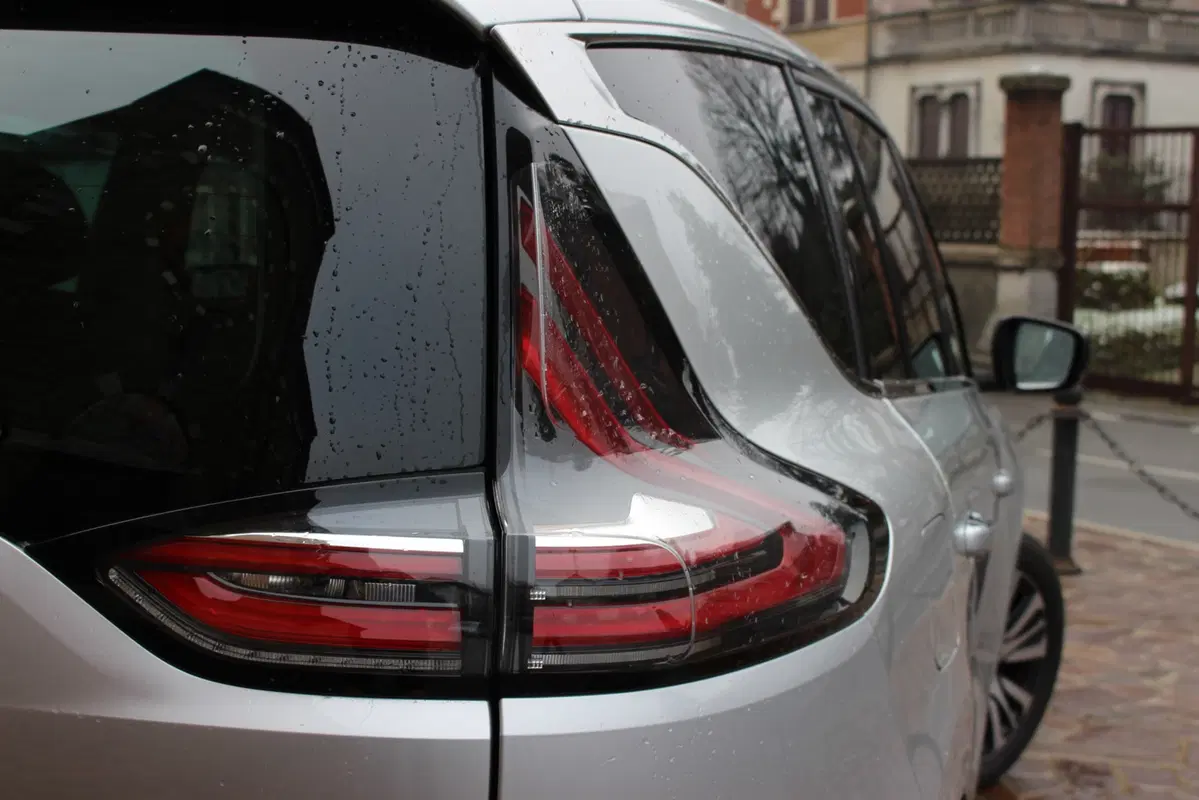 Renault Espace: il nostro AMboxing (2)