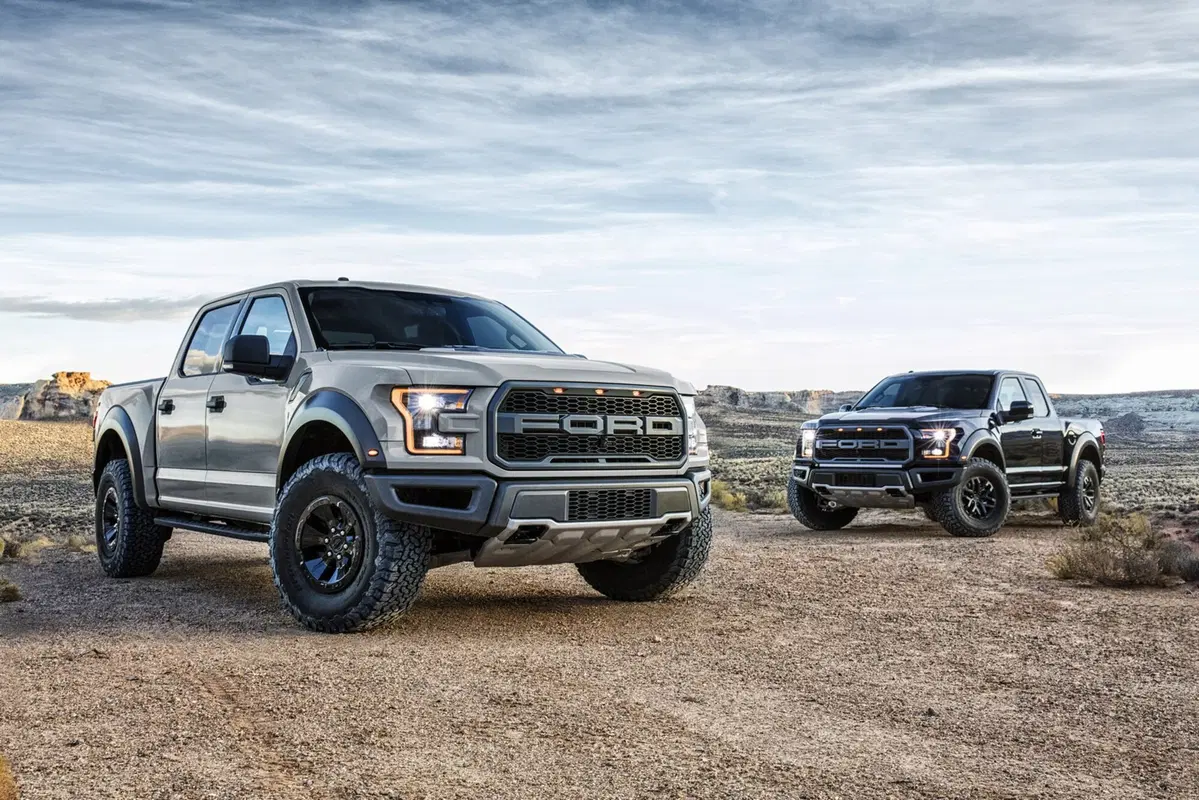 Ford F-150 Raptor SuperCrew: 411 cavalli per la guida di tutti i giorni (5)