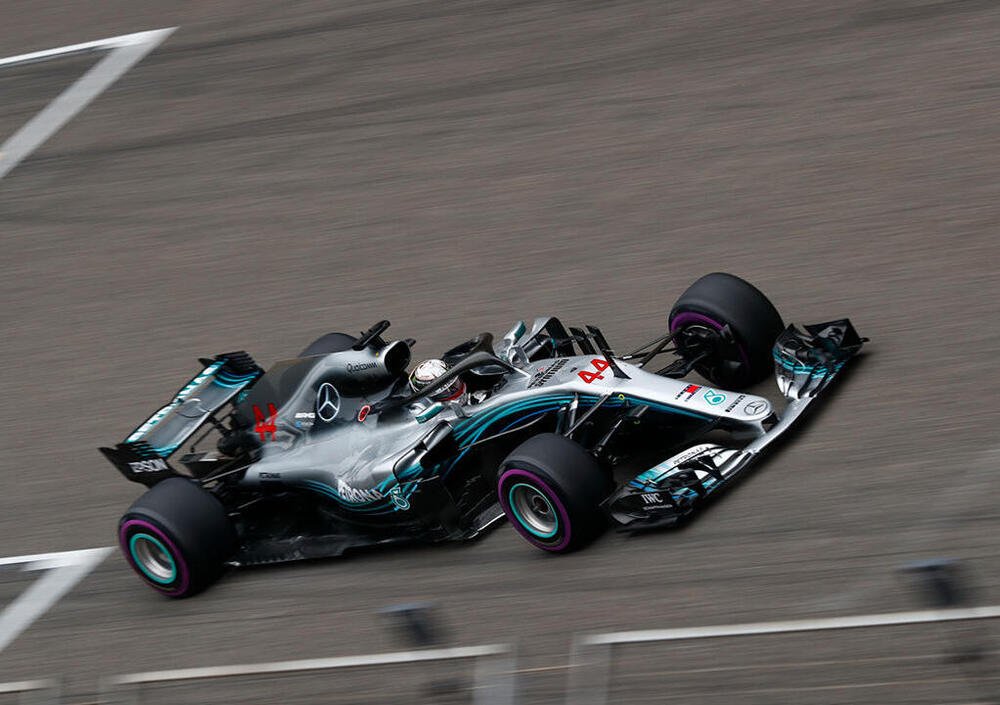 Hamilton ha concluso la gara in quarta posizione, grazie alla penalit&agrave; di Verstappen