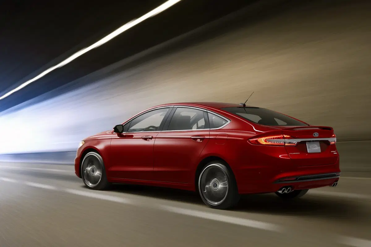 Ford Fusion restyling, ecco come cambierà la Mondeo