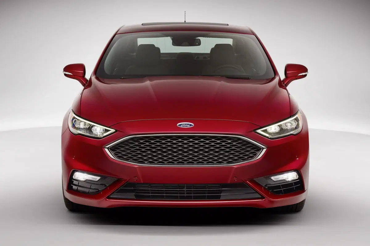Ford Fusion restyling, ecco come cambierà la Mondeo (9)