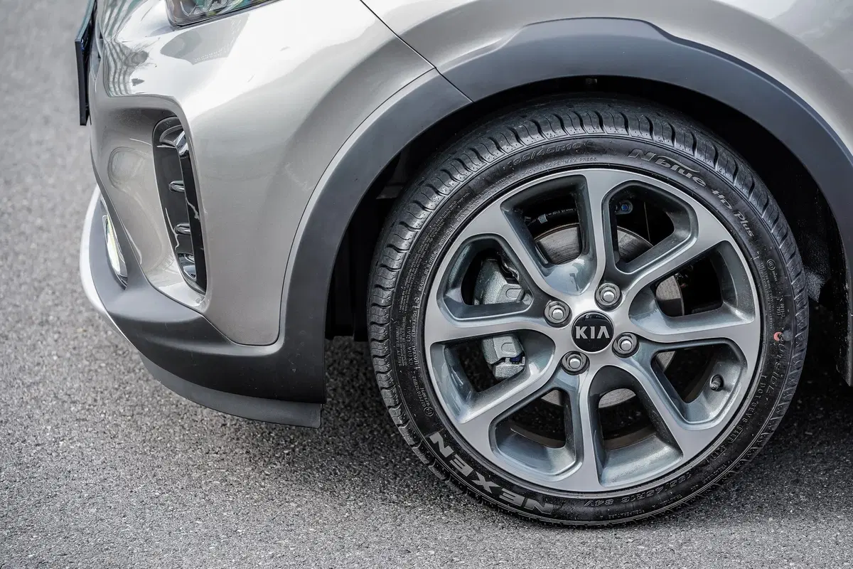 Kia Picanto XLine, motore da 100 CV e stile da crossover [Video] (3)