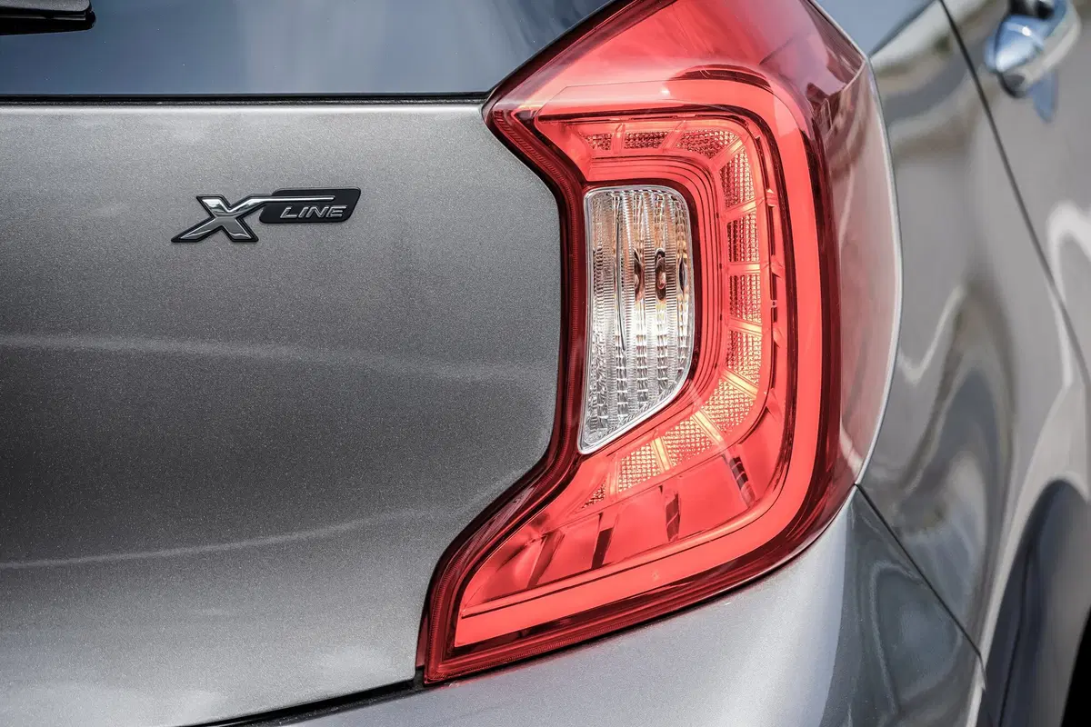 Kia Picanto XLine, motore da 100 CV e stile da crossover [Video] (13)