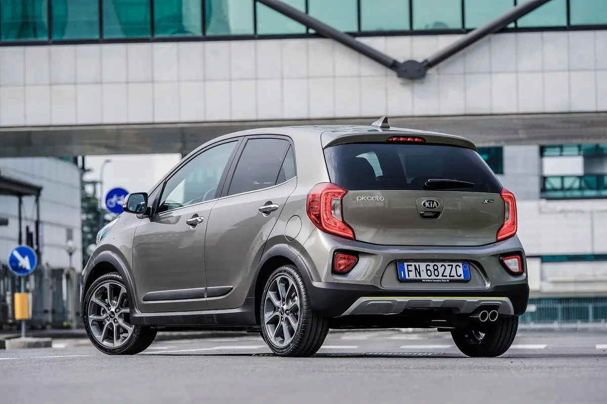 Kia Picanto XLine, motore da 100 CV e stile da crossover [Video]