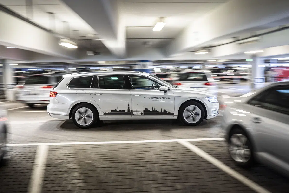 Volkswagen Autonomous Parking, al via l'era della guida autonoma  (10)