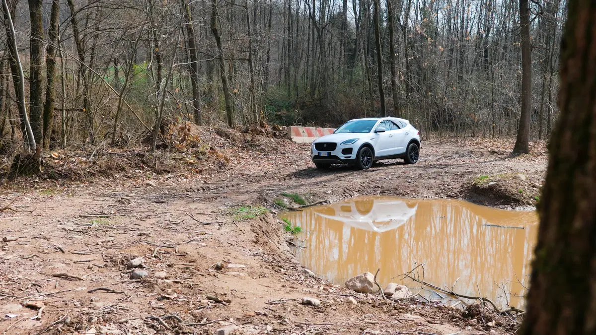 Jaguar E-Pace, Come va in... Fuoristrada [Video] (6)