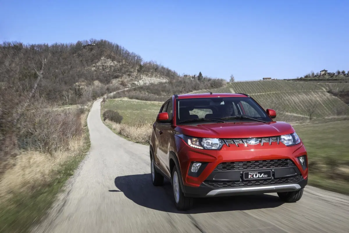 Mahindra KUV100, il SUV compatto indiano per il mercato europeo [Video] (8)