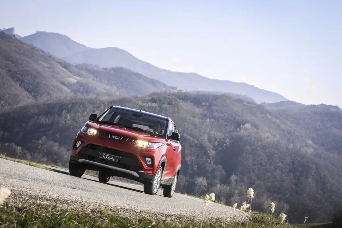 Mahindra KUV100, il SUV compatto indiano per il mercato europeo [Video] (3)