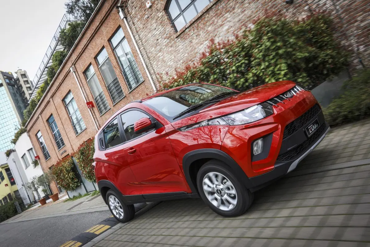 Mahindra KUV100, il SUV compatto indiano per il mercato europeo [Video] (15)