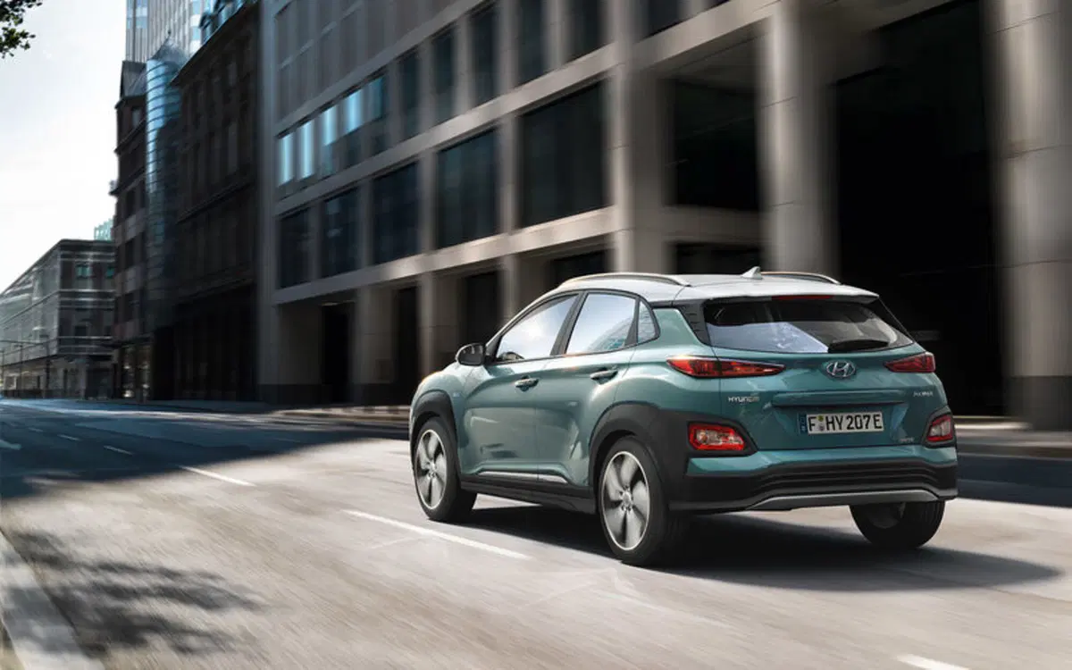 Milano Design Week 2018, Fuorisalone: le luci della Energy Zone Hyundai su Kona Electric (4)