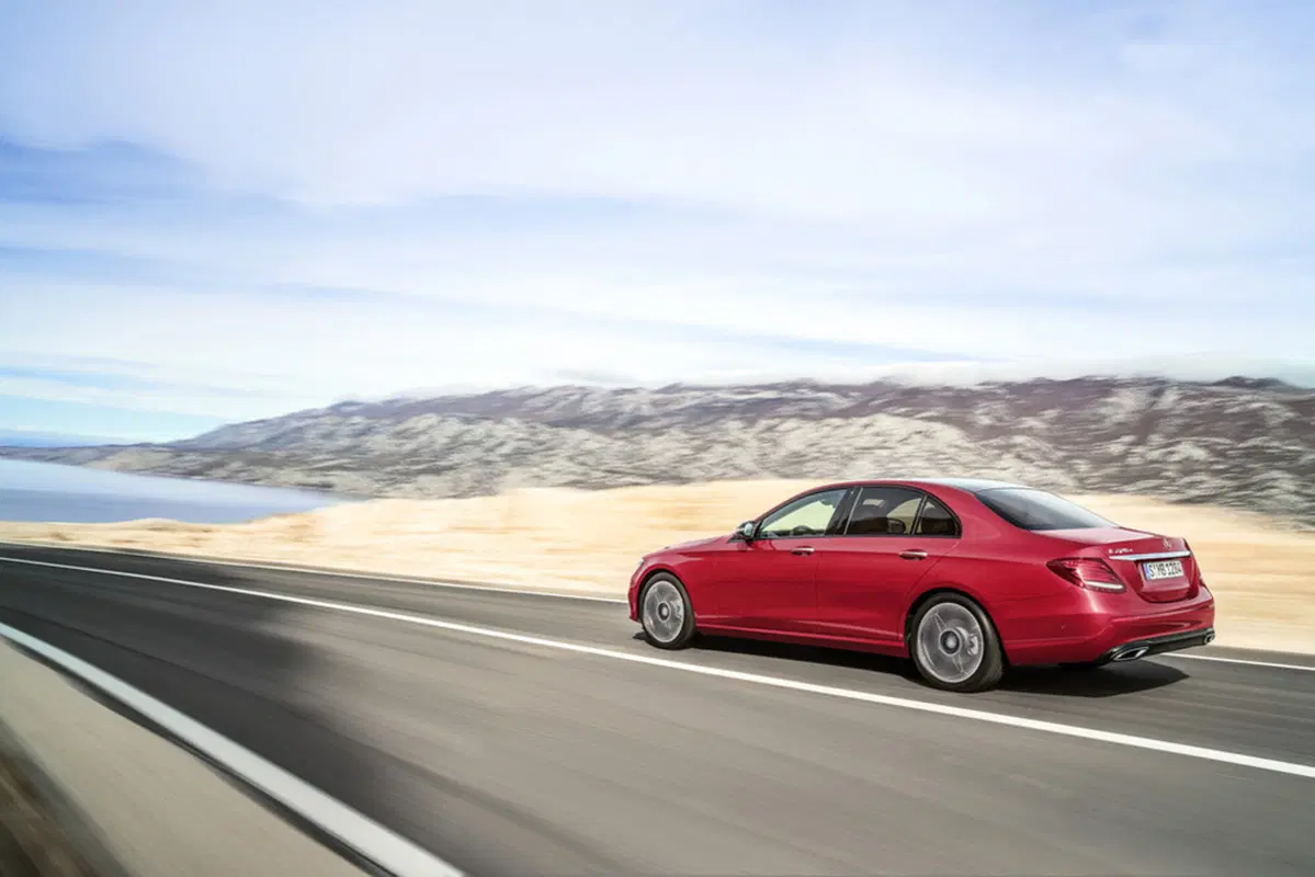 Nuova Mercedes Classe E: la guida semi-autonoma è realtà (11)