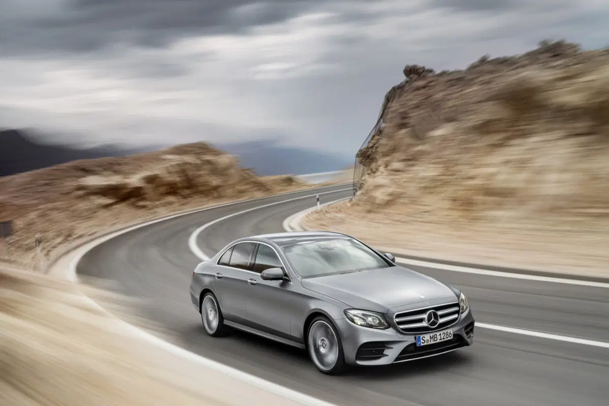 Nuova Mercedes Classe E: la guida semi-autonoma è realtà (22)