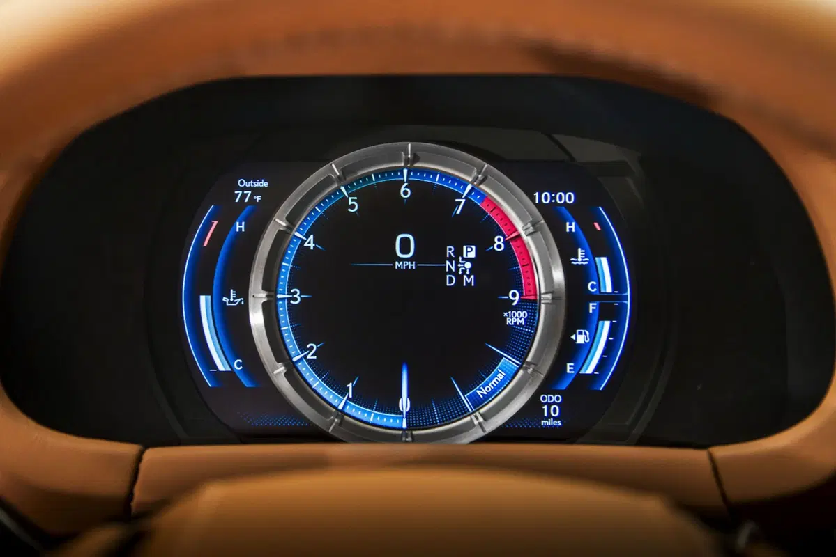 Lexus LC 500: sembra un concept, ma la Coupé V8 è diventata realtà (17)