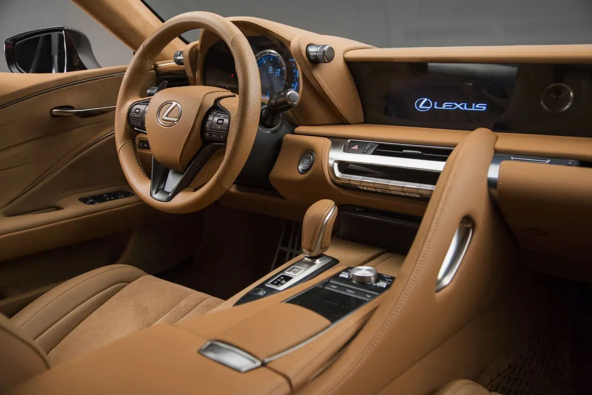 Lexus LC 500: sembra un concept, ma la Coupé V8 è diventata realtà (13)