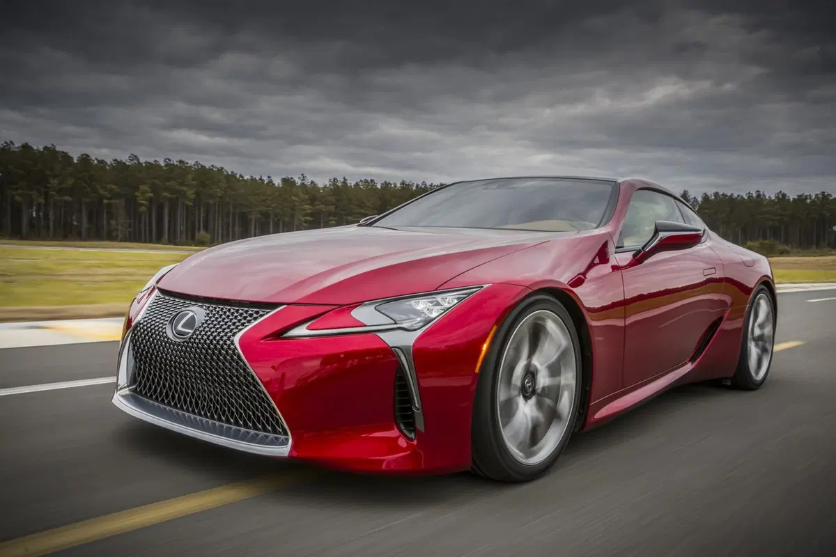 Lexus LC 500: sembra un concept, ma la Coupé V8 è diventata realtà