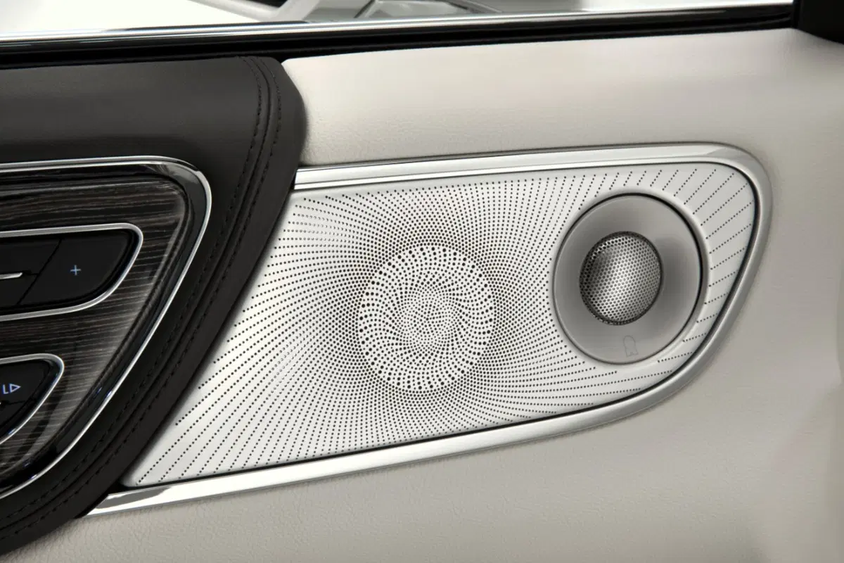 Lincoln Continental 2017 (9)