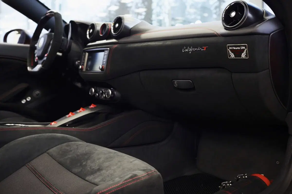 Ferrari California T, il “Tailor Made” celebra la 24 Ore di Spa (16)