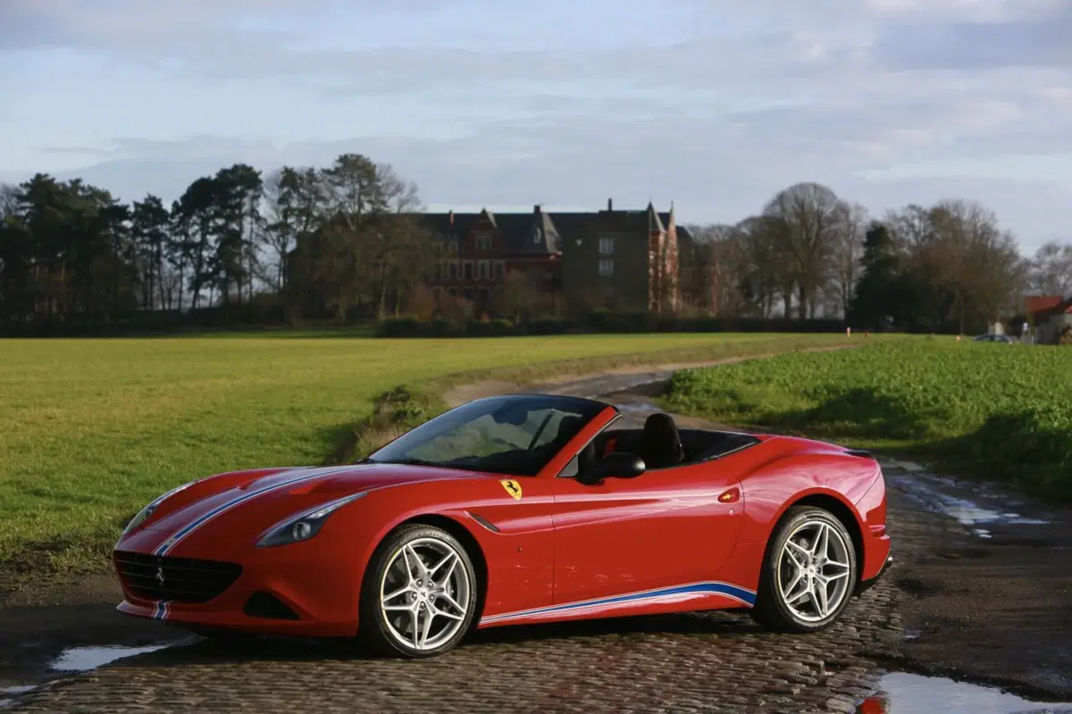 Ferrari California T, il “Tailor Made” celebra la 24 Ore di Spa (2)