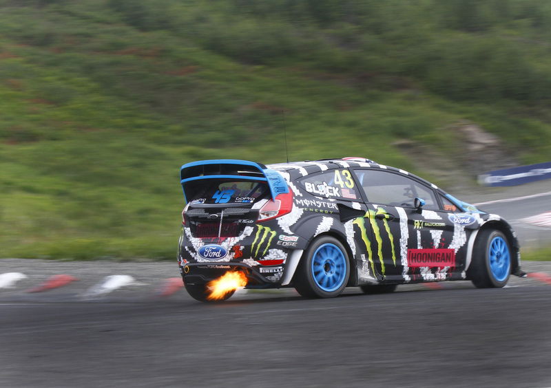 Ken Block in azione al volante della sua Fiesta