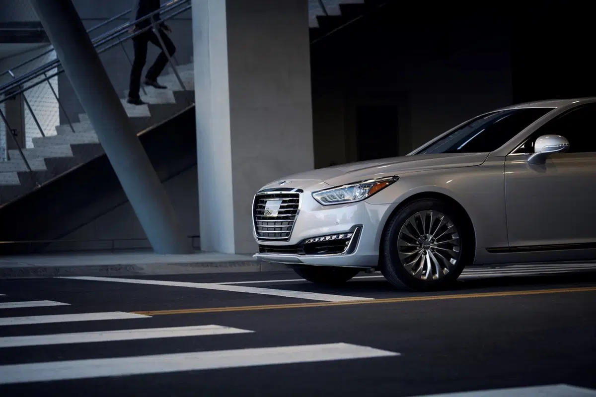 Genesis G90: l'ammiraglia della nuova era coreana (6)