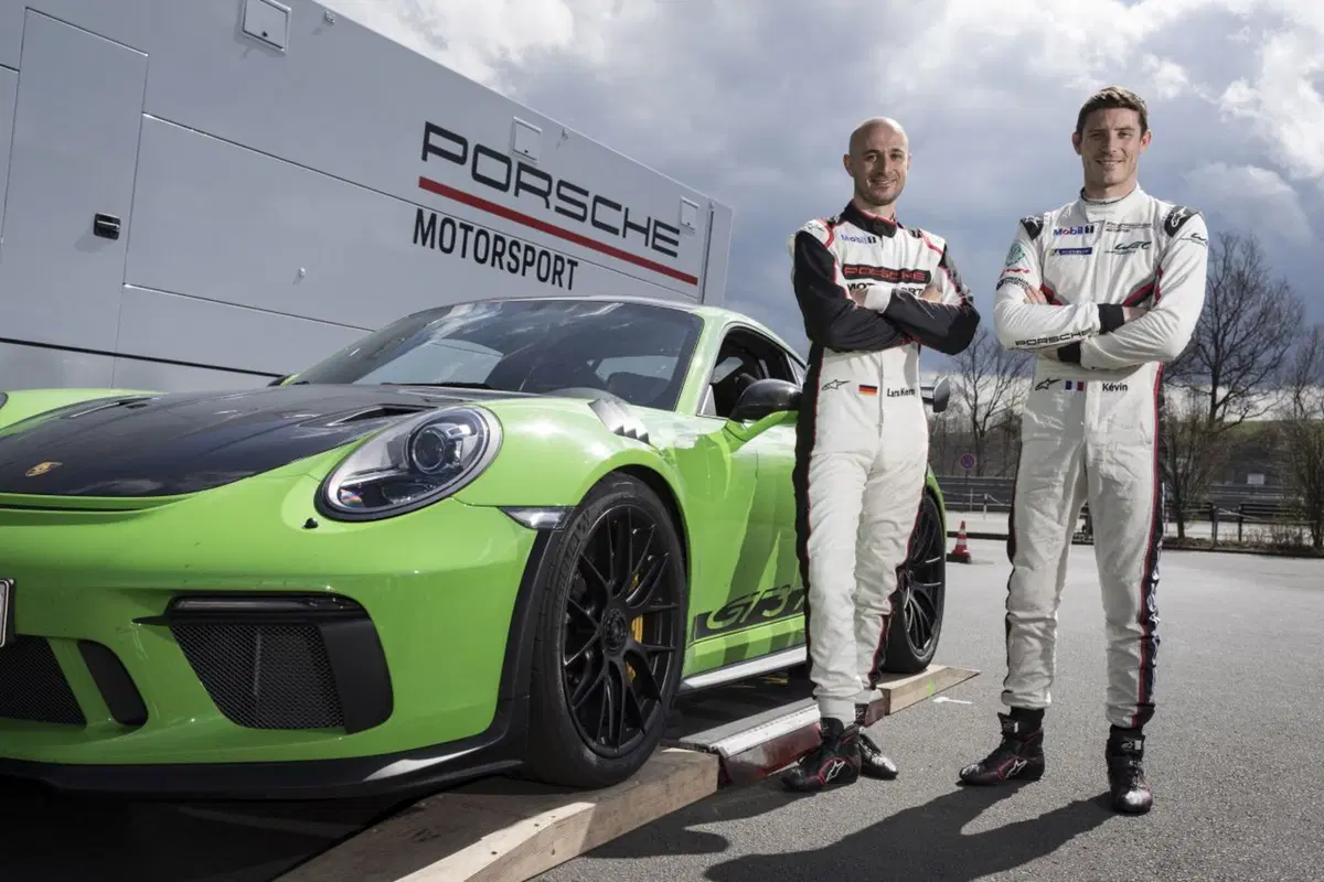 Porsche 911 GT3 RS: l'onboard del record al Nurburgring [Video]