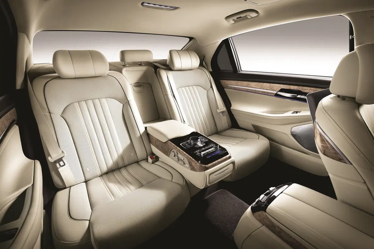 Genesis G90: l'ammiraglia della nuova era coreana (18)