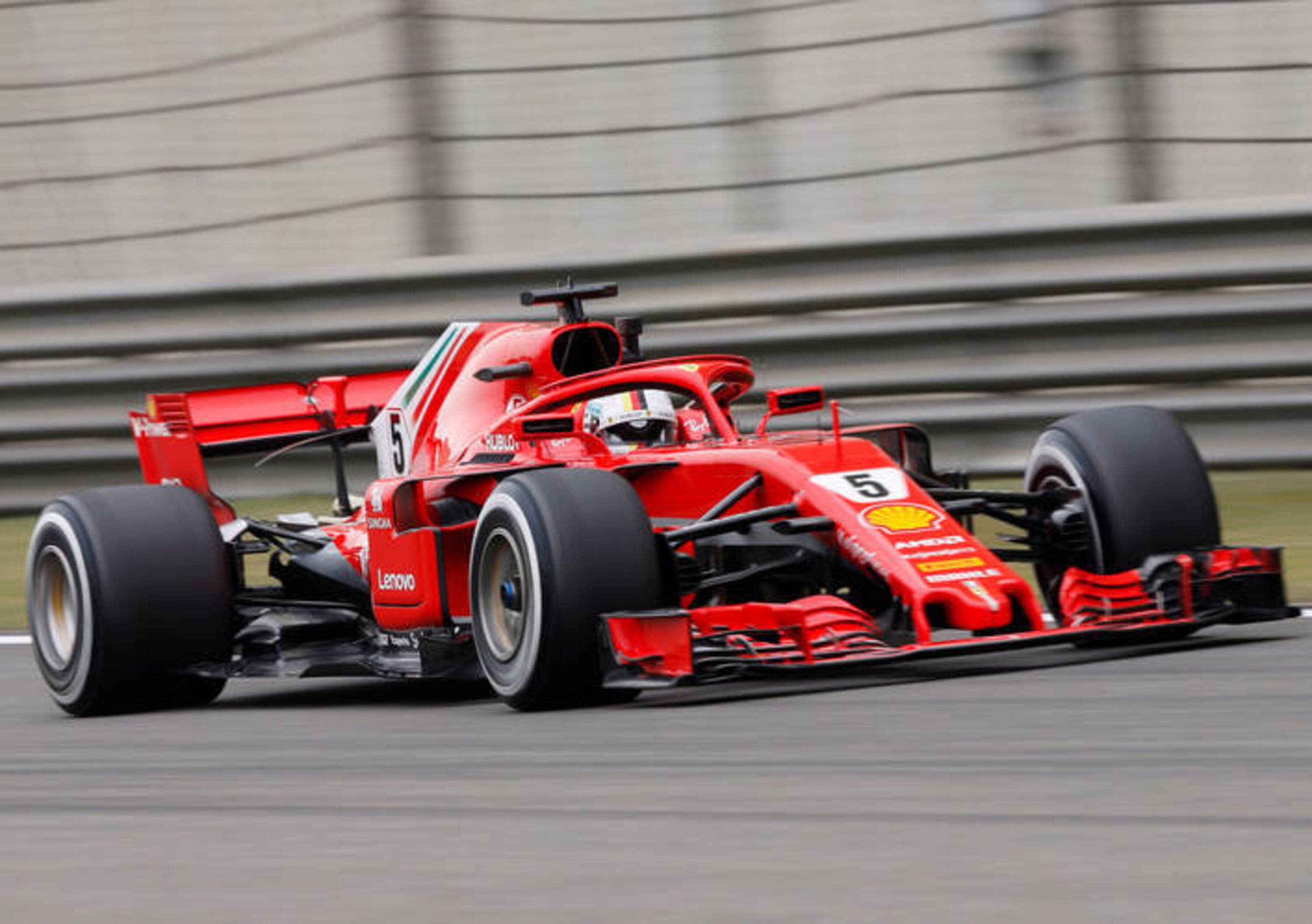 F1, Lauda denuncia il fumo della power unit Ferrari: &laquo;La FIA controlli&raquo;